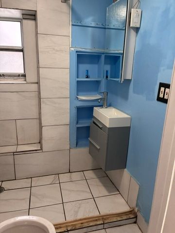 4605 S Fairfield Avenue, Chicago, IL 60632