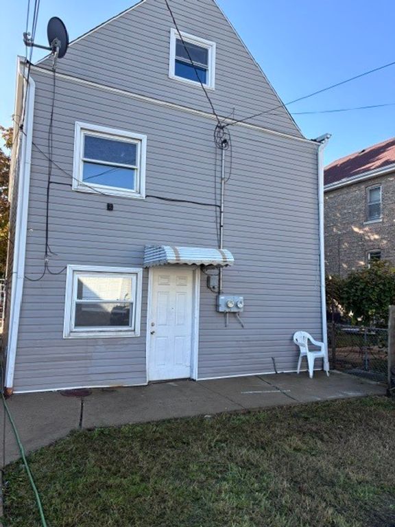 4605 S Fairfield Avenue, Chicago, IL 60632 — photo 2