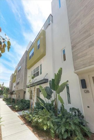 987 E Mason Lane 129, Anaheim, CA 92805