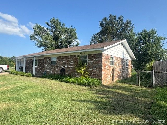403 E Fry Street, Claremore, OK 74017