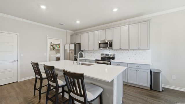 266 ROLLING HLS, New Braunfels, TX 78130