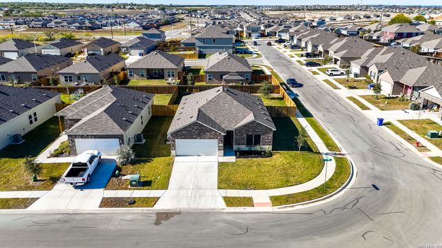 266 ROLLING HLS, New Braunfels, TX 78130