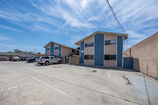436 E Market, Long Beach, CA 90805