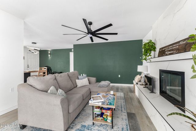 2419 W SHAW BUTTE Drive, Phoenix, AZ 85029