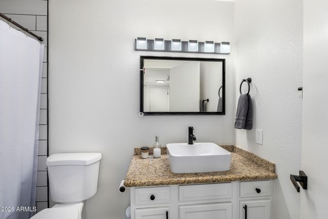 2419 W SHAW BUTTE Drive, Phoenix, AZ 85029