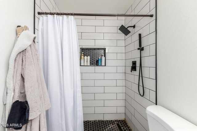 2419 W SHAW BUTTE Drive, Phoenix, AZ 85029