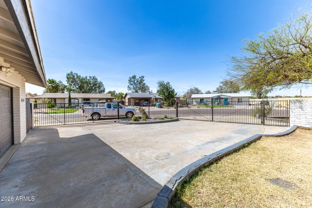 2419 W SHAW BUTTE Drive, Phoenix, AZ 85029