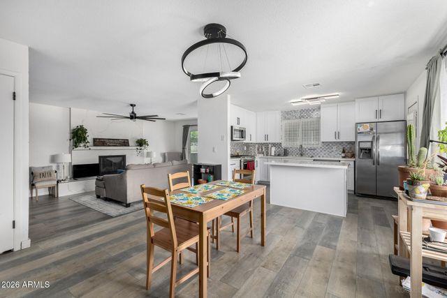 2419 W SHAW BUTTE Drive, Phoenix, AZ 85029