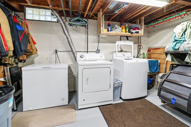 732 Pinckney Court, Comstock Park, MI 49321