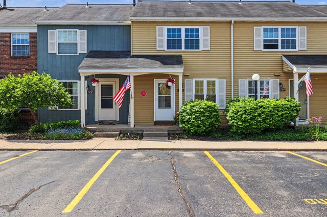 732 Pinckney Court, Comstock Park, MI 49321