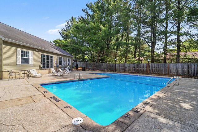 732 Pinckney Court, Comstock Park, MI 49321