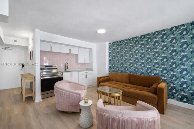 345 Ocean Dr 718, Miami Beach, FL 33139