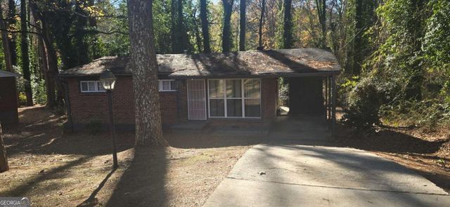 2596 Dale Creek Drive NW, Atlanta, GA 30318