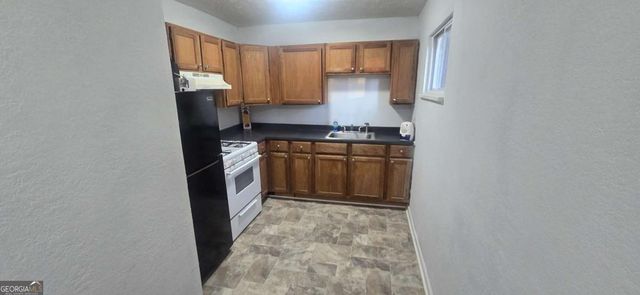 2596 Dale Creek Drive NW, Atlanta, GA 30318