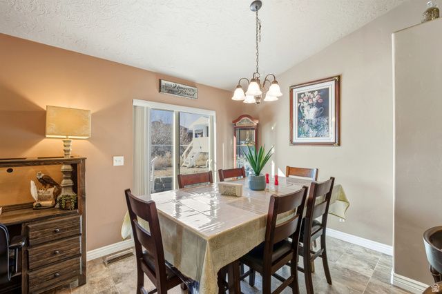 310 S HERITAGE DR, Vernal, UT 84078