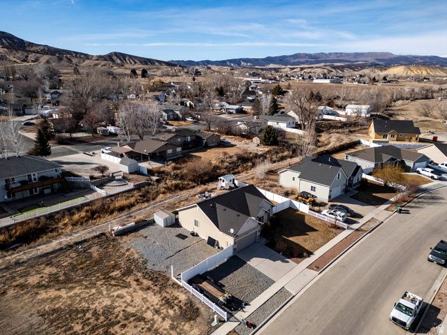 310 S HERITAGE DR, Vernal, UT 84078
