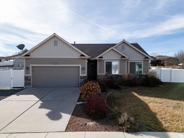 310 S HERITAGE DR, Vernal, UT 84078