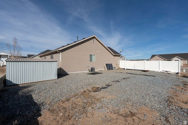 310 S HERITAGE DR, Vernal, UT 84078
