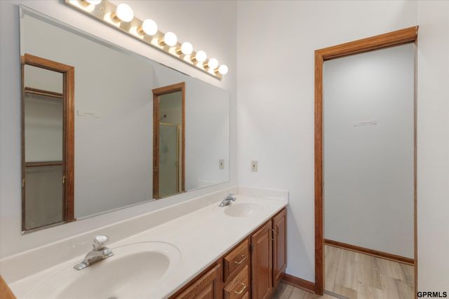 12712 S 28th Avenue, Bellevue, NE 68123