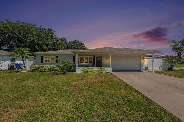 9703 48TH AVENUE N, St Petersburg, FL 33708