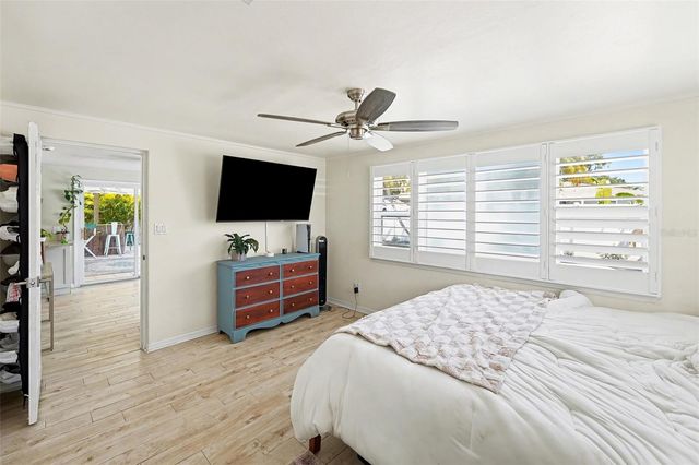 9703 48TH AVENUE N, St Petersburg, FL 33708