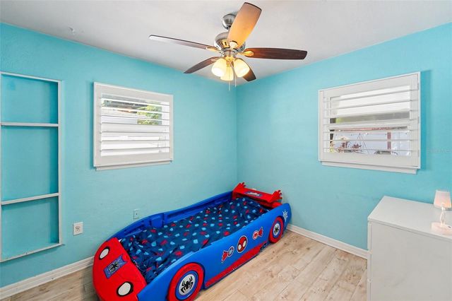 9703 48TH AVENUE N, St Petersburg, FL 33708