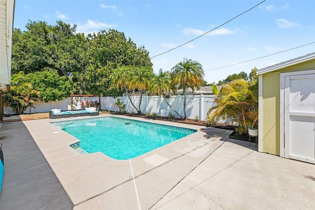 9703 48TH AVENUE N, St Petersburg, FL 33708