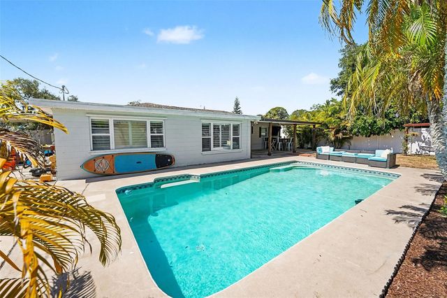 9703 48TH AVENUE N, St Petersburg, FL 33708