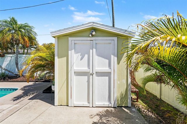 9703 48TH AVENUE N, St Petersburg, FL 33708