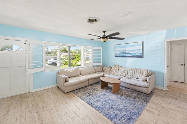 9703 48TH AVENUE N, St Petersburg, FL 33708