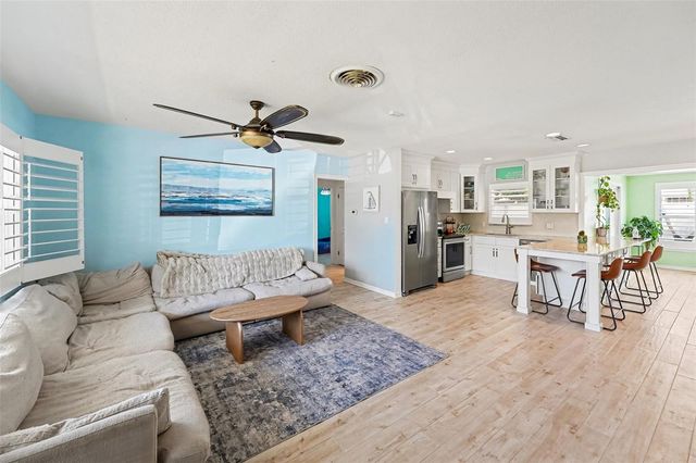 9703 48TH AVENUE N, St Petersburg, FL 33708