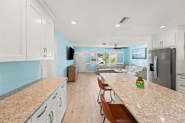 9703 48TH AVENUE N, St Petersburg, FL 33708