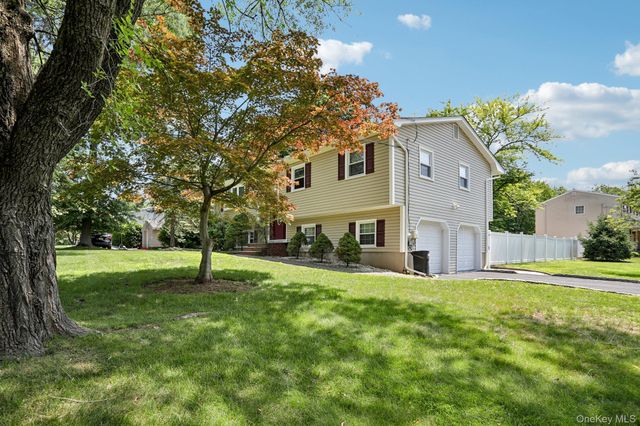 11 Harness Road, New City, NY 10956