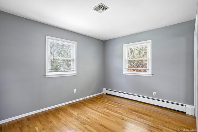 11 Harness Road, New City, NY 10956