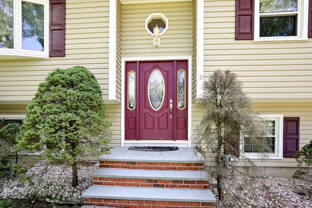 11 Harness Road, New City, NY 10956