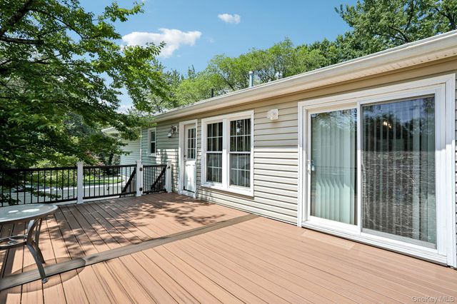 11 Harness Road, New City, NY 10956