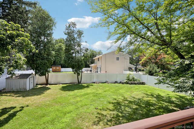 11 Harness Road, New City, NY 10956