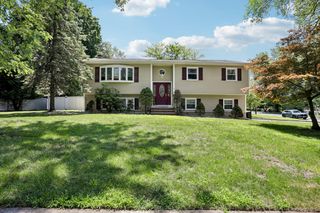 11 Harness Road, New City, NY 10956