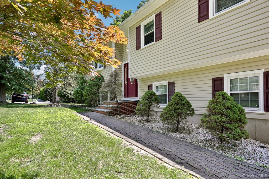 11 Harness Road, New City, NY 10956 — photo 4