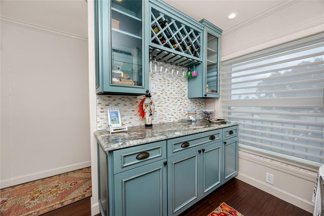 6177 SUN BOULEVARD 202, St Petersburg, FL 33715