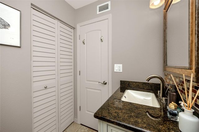 6177 SUN BOULEVARD 202, St Petersburg, FL 33715