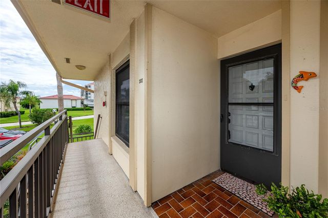 6177 SUN BOULEVARD 202, St Petersburg, FL 33715