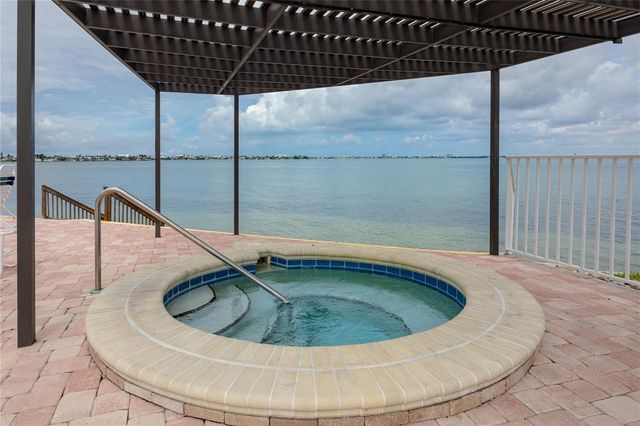 6177 SUN BOULEVARD 202, St Petersburg, FL 33715