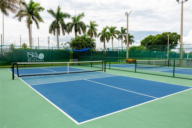 6177 SUN BOULEVARD 202, St Petersburg, FL 33715