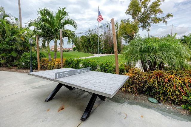 6177 SUN BOULEVARD 202, St Petersburg, FL 33715