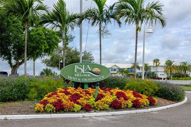6177 SUN BOULEVARD 202, St Petersburg, FL 33715