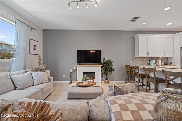 3271 Titanic Circle 39, Indialantic, FL 32903
