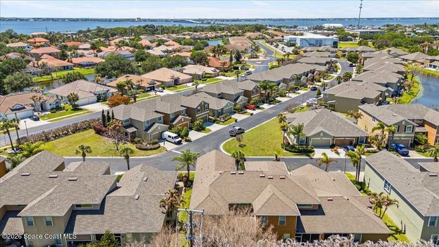 3271 Titanic Circle 39, Indialantic, FL 32903