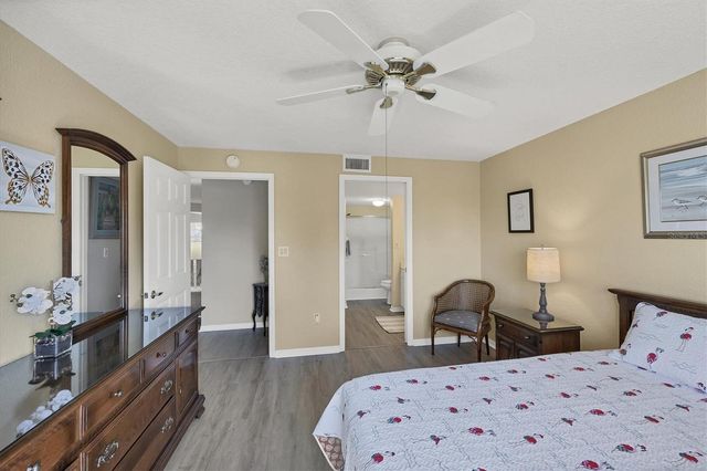 5725 GREENWOOD AVENUE 5103, North Port, FL 34287