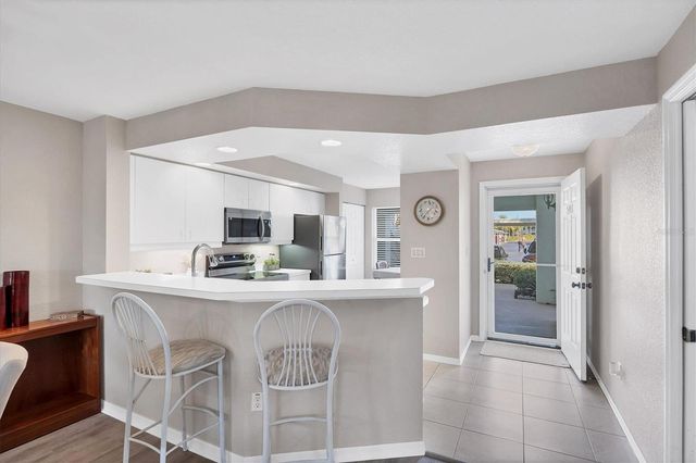 5725 GREENWOOD AVENUE 5103, North Port, FL 34287